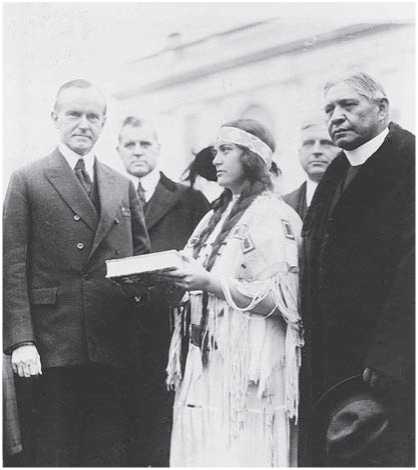 The Committee of One Hundred meets to discuss Indian affairs.