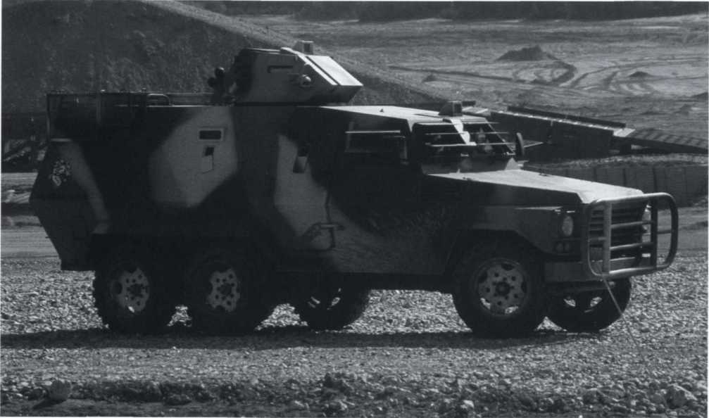 Other armoured Land Rovers